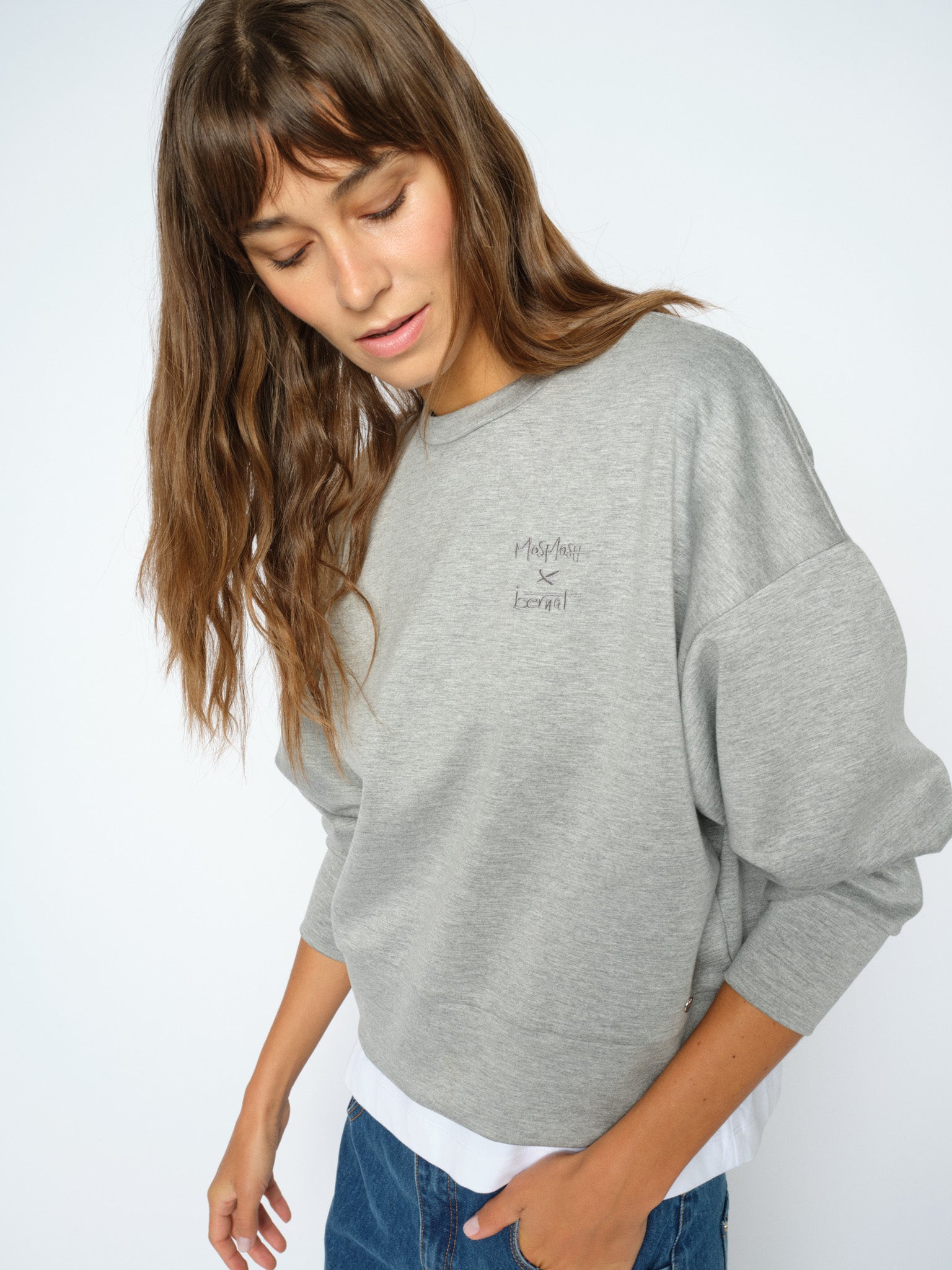 Modelshot / Grey Melange / Detail